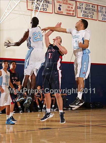 Thumbnail 3 in Bellarmine-Jefferson vs. Sylmar (Bell-Jeff Holiday Classic) photogallery.