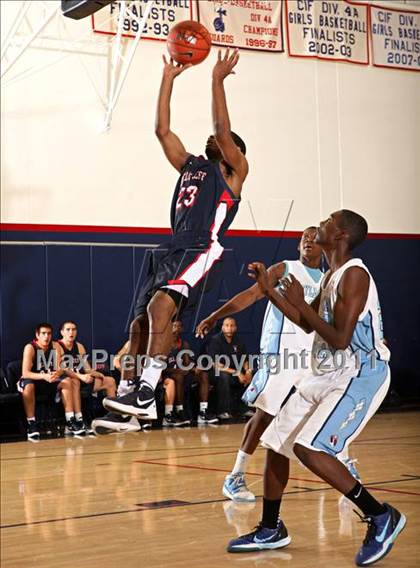 Thumbnail 1 in Bellarmine-Jefferson vs. Sylmar (Bell-Jeff Holiday Classic) photogallery.