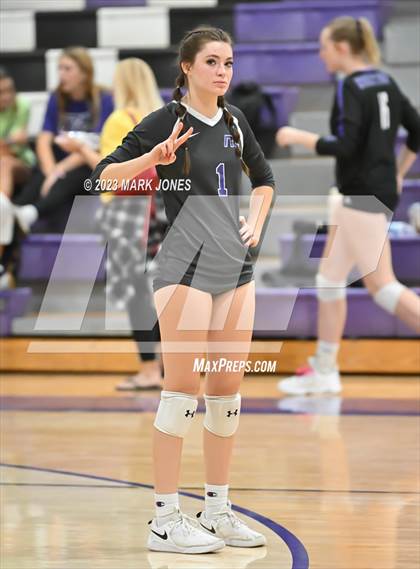 Thumbnail 3 in Northwest Christian vs. Fountain Hills photogallery.