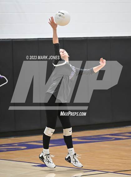 Thumbnail 3 in Northwest Christian vs. Fountain Hills photogallery.