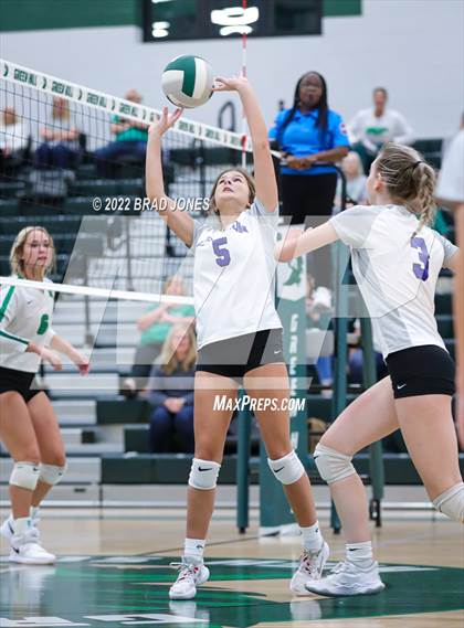 Thumbnail 3 in Green Hill vs. Lebanon (TSSAA District 9-AAA Final) photogallery.