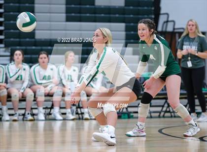 Thumbnail 2 in Green Hill vs. Lebanon (TSSAA District 9-AAA Final) photogallery.
