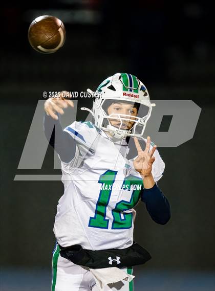 Thumbnail 2 in South Lakes @ Yorktown (VHSL, Class 6, Region D, Quarter-Final) photogallery.