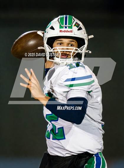 Thumbnail 3 in South Lakes @ Yorktown (VHSL, Class 6, Region D, Quarter-Final) photogallery.