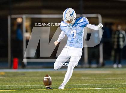 Thumbnail 1 in South Lakes @ Yorktown (VHSL, Class 6, Region D, Quarter-Final) photogallery.