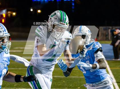 Thumbnail 2 in South Lakes @ Yorktown (VHSL, Class 6, Region D, Quarter-Final) photogallery.