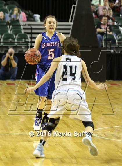 Thumbnail 3 in Sangre de Cristo vs. Briggsdale (CHSAA 1A Semifinal) photogallery.