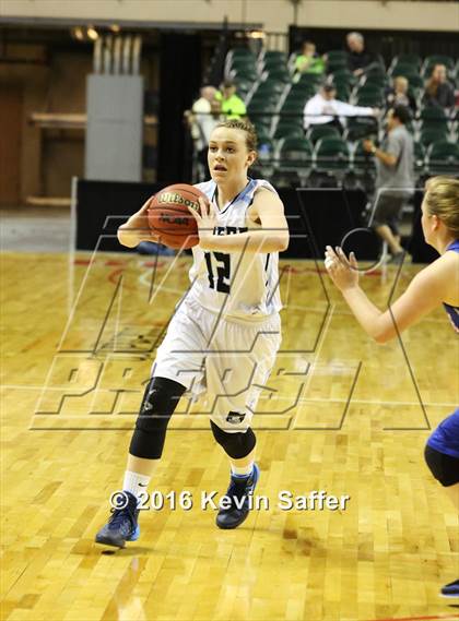Thumbnail 2 in Sangre de Cristo vs. Briggsdale (CHSAA 1A Semifinal) photogallery.