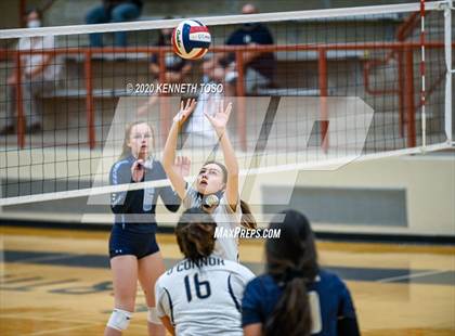 Thumbnail 3 in Johnson vs O'Connor (Freshman) photogallery.