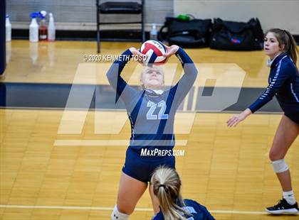 Thumbnail 2 in Johnson vs O'Connor (Freshman) photogallery.
