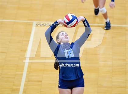 Thumbnail 1 in Johnson vs O'Connor (Freshman) photogallery.