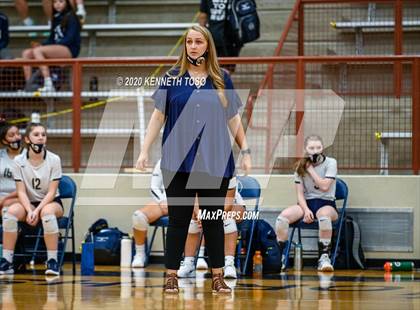 Thumbnail 3 in Johnson vs O'Connor (Freshman) photogallery.