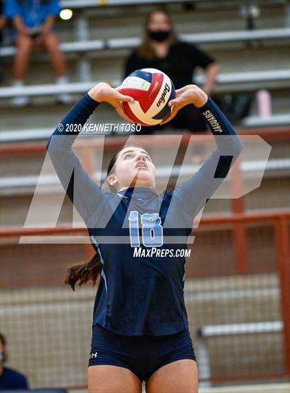 Thumbnail 2 in Johnson vs O'Connor (Freshman) photogallery.