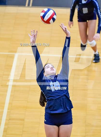 Thumbnail 2 in Johnson vs O'Connor (Freshman) photogallery.