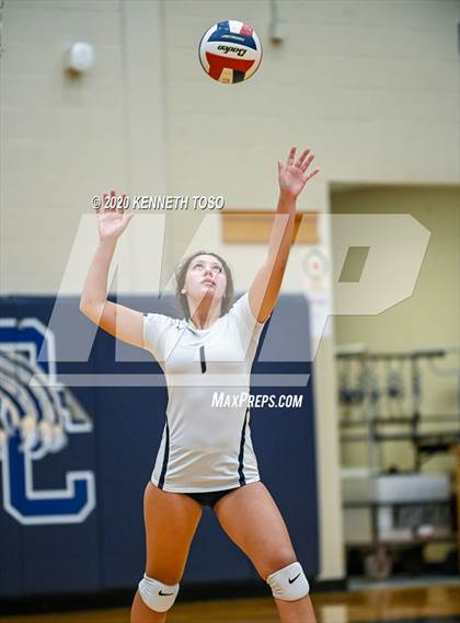 Thumbnail 1 in Johnson vs O'Connor (Freshman) photogallery.