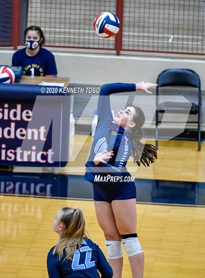 Thumbnail 2 in Johnson vs O'Connor (Freshman) photogallery.