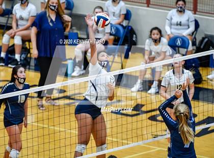 Thumbnail 2 in Johnson vs O'Connor (Freshman) photogallery.