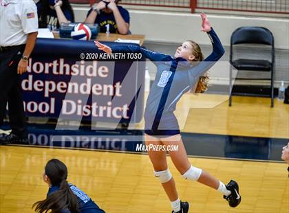 Thumbnail 1 in Johnson vs O'Connor (Freshman) photogallery.