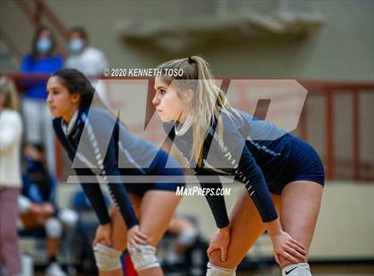 Thumbnail 3 in Johnson vs O'Connor (Freshman) photogallery.