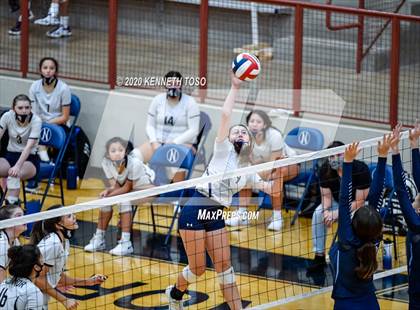 Thumbnail 3 in Johnson vs O'Connor (Freshman) photogallery.