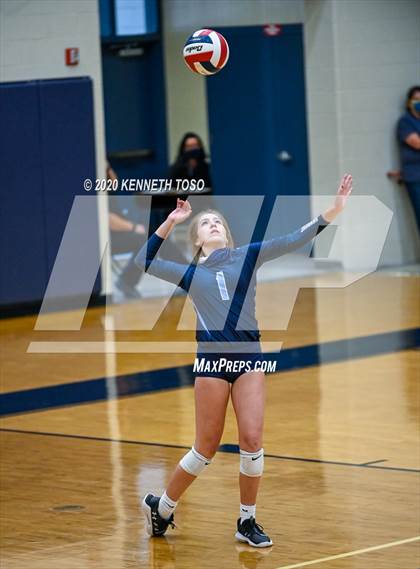 Thumbnail 1 in Johnson vs O'Connor (Freshman) photogallery.