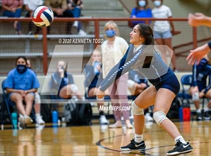 Thumbnail 2 in Johnson vs O'Connor (Freshman) photogallery.