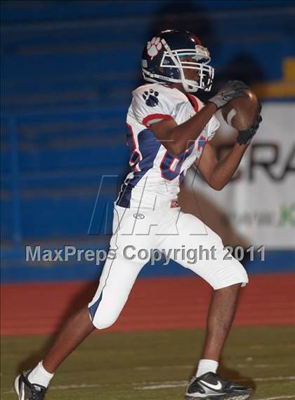 Thumbnail 1 in Rancho Cotate vs. Del Campo (Smackdown at Sactown) photogallery.