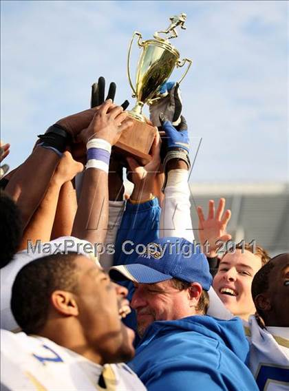 Thumbnail 1 in Phoebus vs. Stone Bridge (VHSL Group 3A Division 5 Final) photogallery.