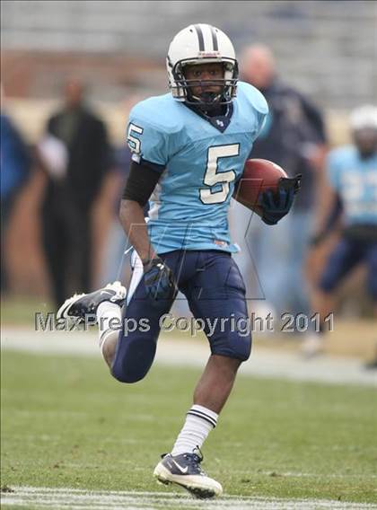 Thumbnail 3 in Phoebus vs. Stone Bridge (VHSL Group 3A Division 5 Final) photogallery.