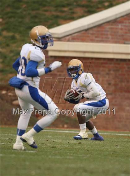 Thumbnail 1 in Phoebus vs. Stone Bridge (VHSL Group 3A Division 5 Final) photogallery.