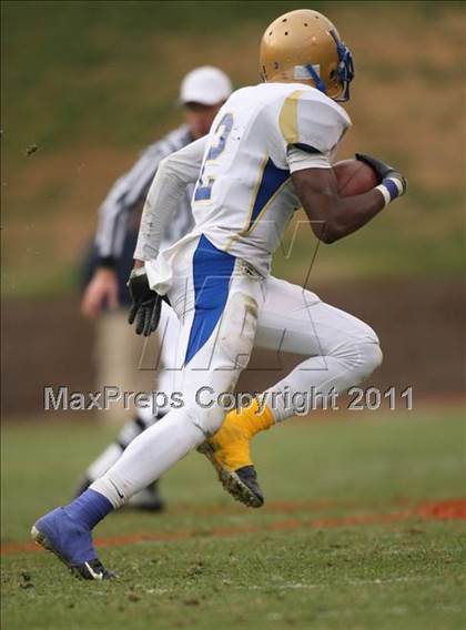 Thumbnail 2 in Phoebus vs. Stone Bridge (VHSL Group 3A Division 5 Final) photogallery.