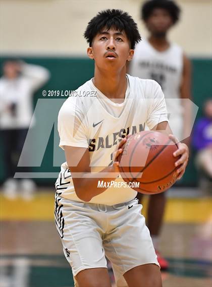 Thumbnail 1 in Salesian College Preparatory vs. Etiwanda (The Classic at Damien) photogallery.