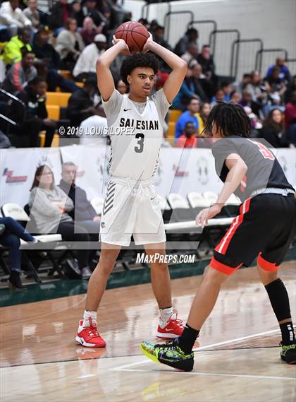 Thumbnail 1 in Salesian College Preparatory vs. Etiwanda (The Classic at Damien) photogallery.