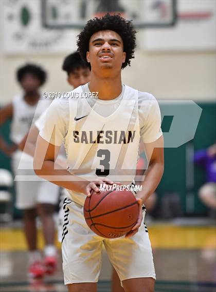 Thumbnail 2 in Salesian College Preparatory vs. Etiwanda (The Classic at Damien) photogallery.