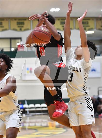 Thumbnail 2 in Salesian College Preparatory vs. Etiwanda (The Classic at Damien) photogallery.