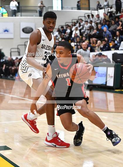 Thumbnail 1 in Salesian College Preparatory vs. Etiwanda (The Classic at Damien) photogallery.