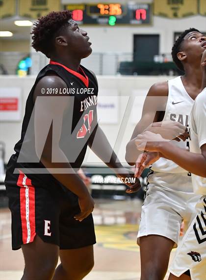 Thumbnail 2 in Salesian College Preparatory vs. Etiwanda (The Classic at Damien) photogallery.