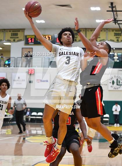 Thumbnail 2 in Salesian College Preparatory vs. Etiwanda (The Classic at Damien) photogallery.