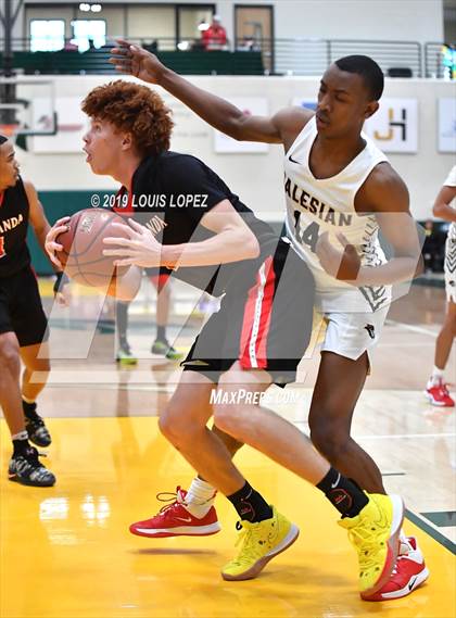 Thumbnail 1 in Salesian College Preparatory vs. Etiwanda (The Classic at Damien) photogallery.