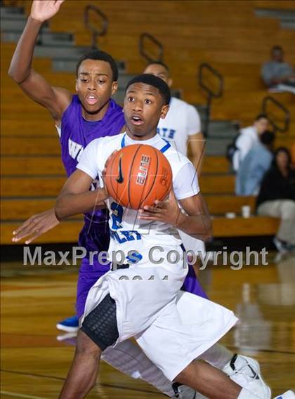 Thumbnail 1 in North Crowley vs. Warren (McDonald's Texas Invitational) photogallery.