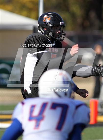 Thumbnail 1 in Hanover vs. Dighton (KSHSAA 8M D2 Final) photogallery.