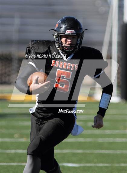 Thumbnail 3 in Hanover vs. Dighton (KSHSAA 8M D2 Final) photogallery.