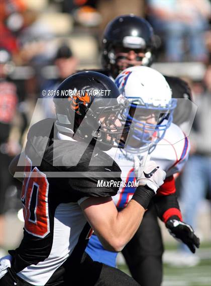 Thumbnail 3 in Hanover vs. Dighton (KSHSAA 8M D2 Final) photogallery.