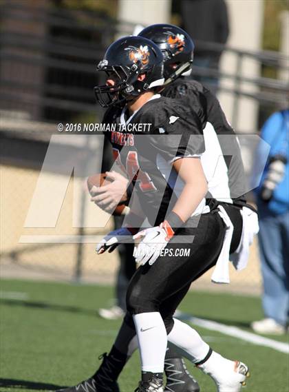 Thumbnail 2 in Hanover vs. Dighton (KSHSAA 8M D2 Final) photogallery.