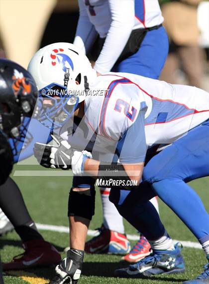 Thumbnail 3 in Hanover vs. Dighton (KSHSAA 8M D2 Final) photogallery.