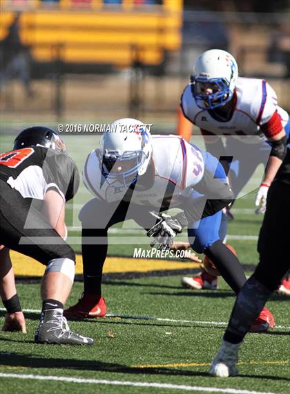 Thumbnail 1 in Hanover vs. Dighton (KSHSAA 8M D2 Final) photogallery.
