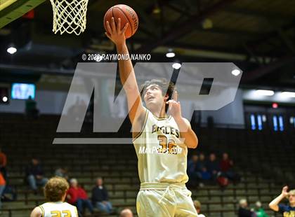 Thumbnail 2 in Hamilton Heights vs. Delta (IHSAA 3A Section 24 Semifinal) photogallery.