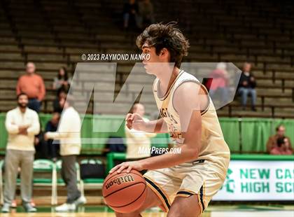 Thumbnail 3 in Hamilton Heights vs. Delta (IHSAA 3A Section 24 Semifinal) photogallery.