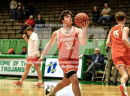 Thumbnail 3 in Hamilton Heights vs. Delta (IHSAA 3A Section 24 Semifinal) photogallery.