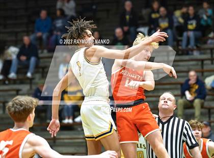 Thumbnail 1 in Hamilton Heights vs. Delta (IHSAA 3A Section 24 Semifinal) photogallery.
